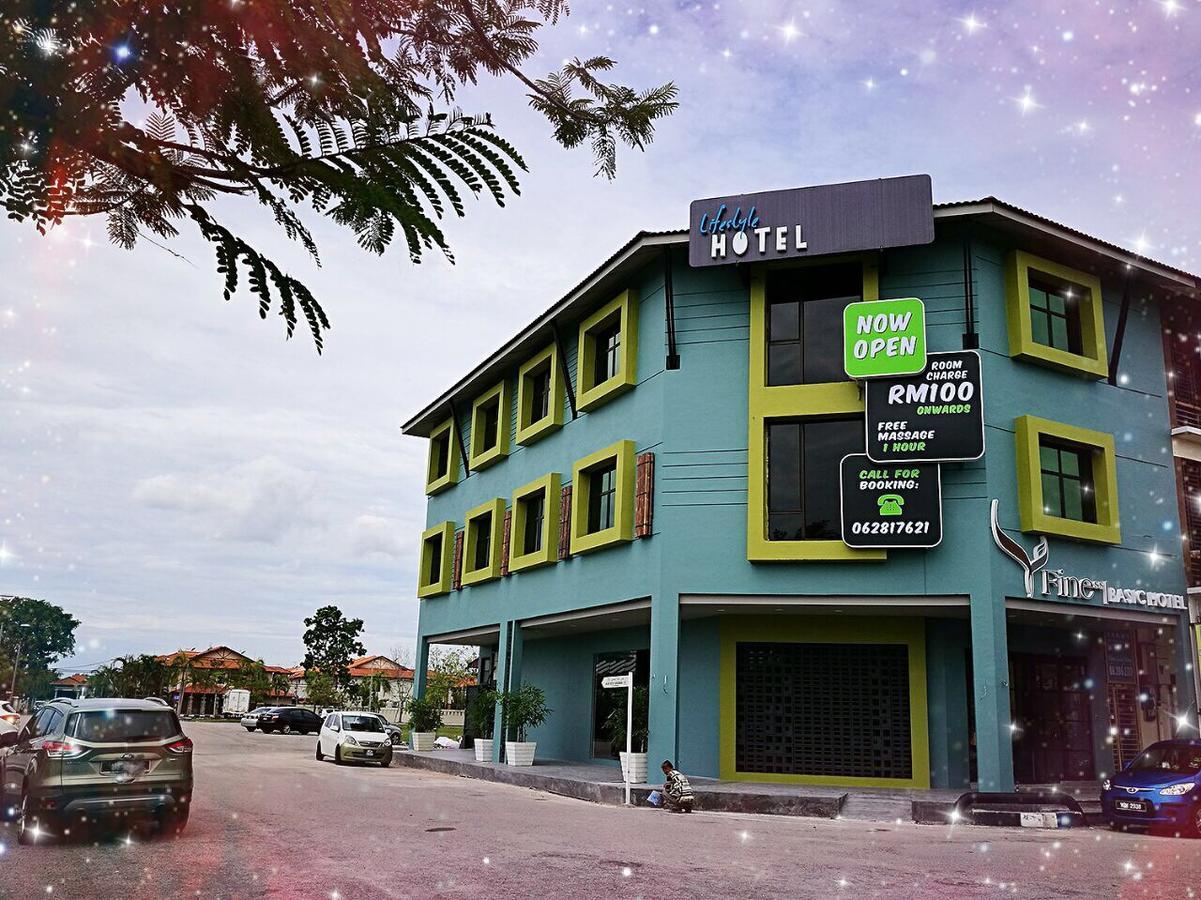 Finess Basic Hotel Malacca Exterior photo